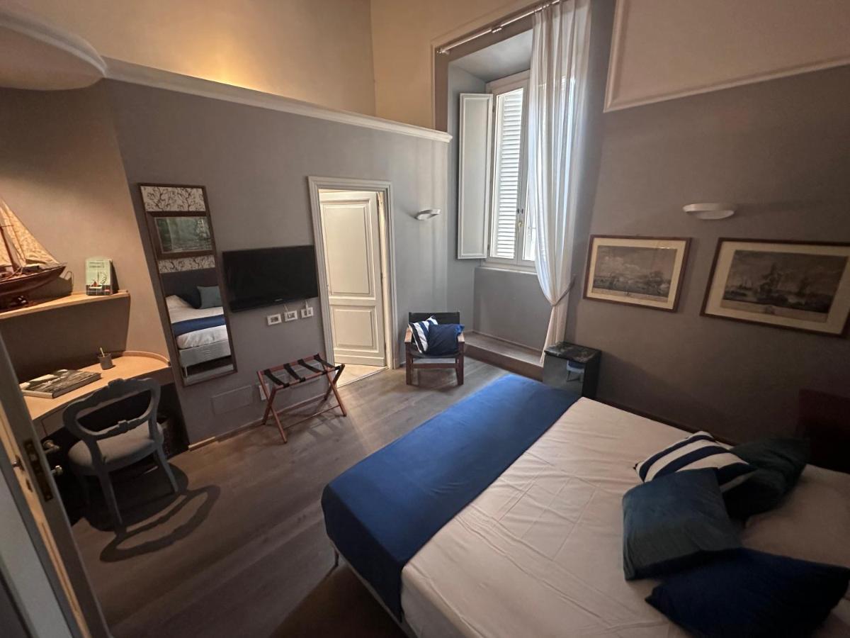 New! Bellissimo Palazzofranchi Pantheon Apartment Рим Екстериор снимка