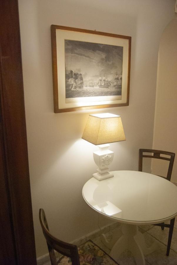 New! Bellissimo Palazzofranchi Pantheon Apartment Рим Екстериор снимка