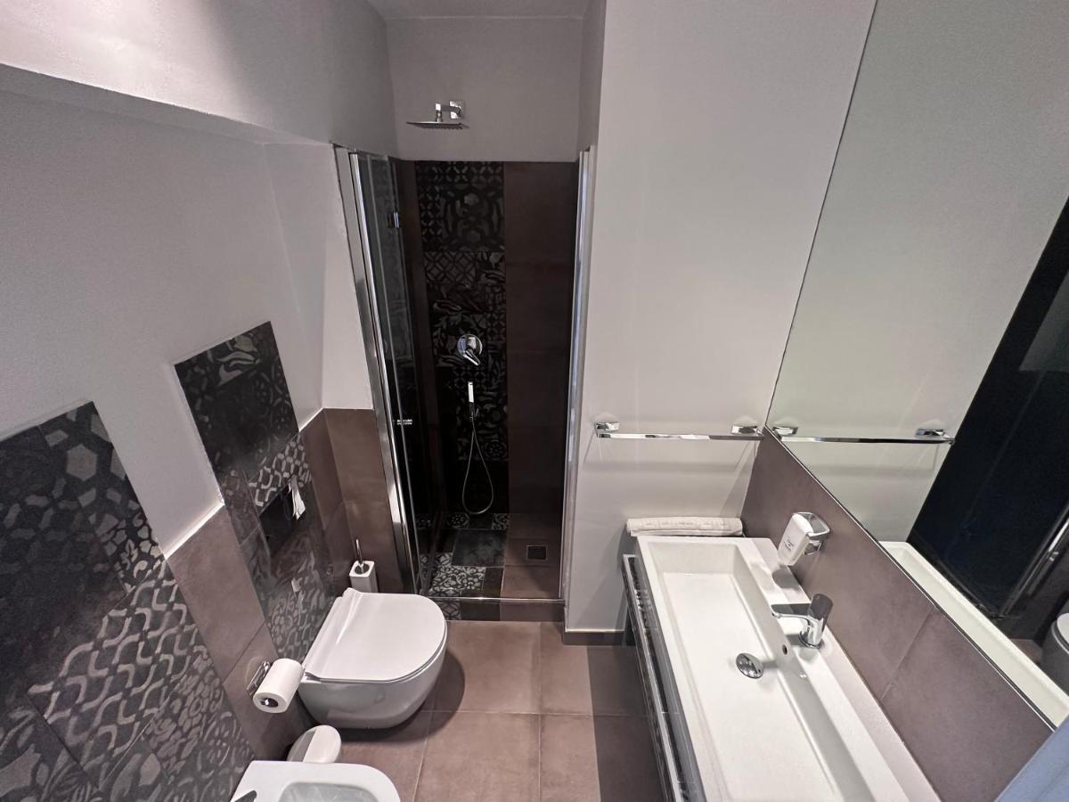 New! Bellissimo Palazzofranchi Pantheon Apartment Рим Екстериор снимка