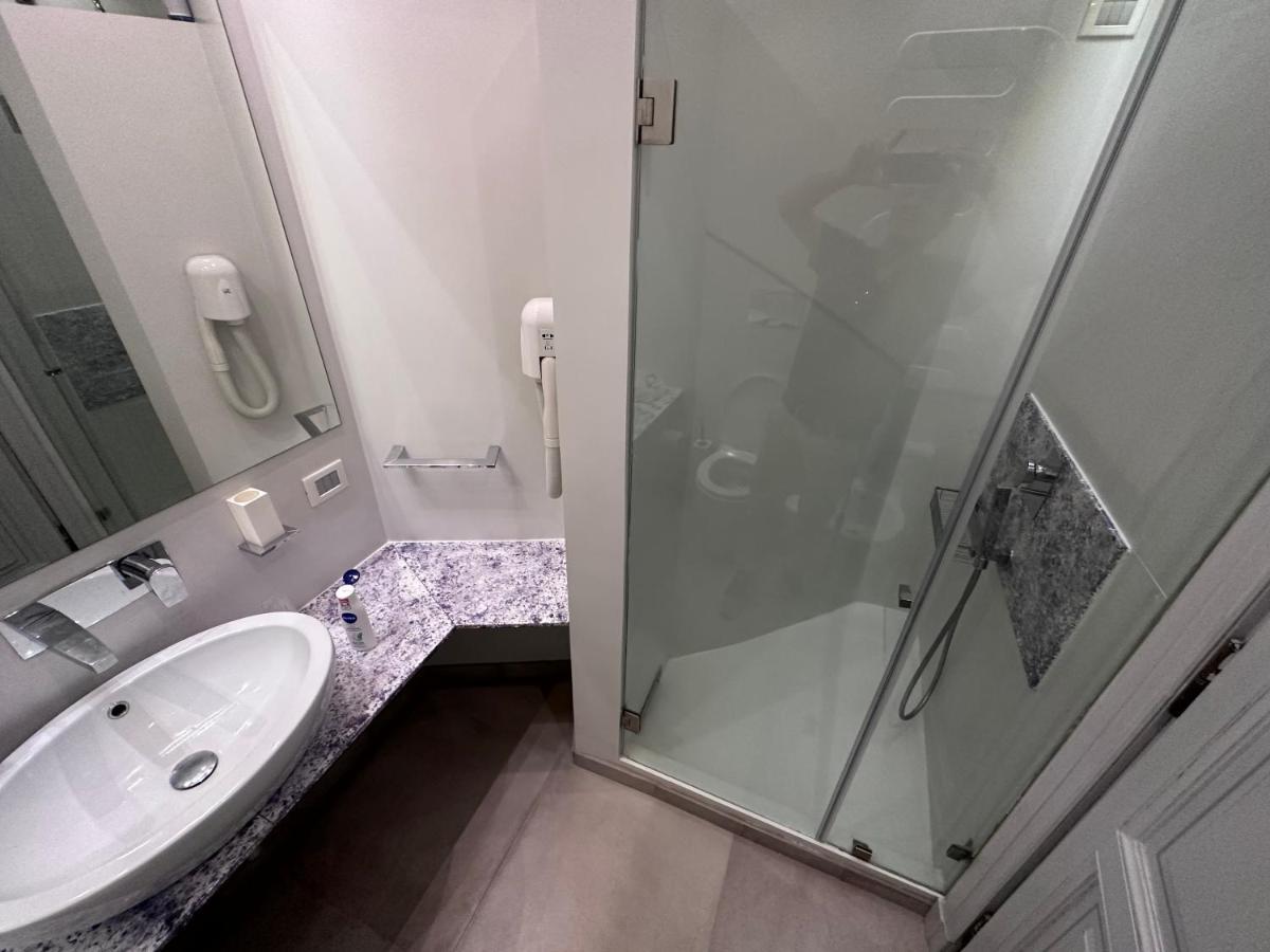 New! Bellissimo Palazzofranchi Pantheon Apartment Рим Екстериор снимка